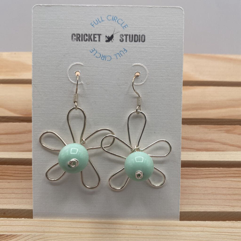 Cricket Studio | Small Flower Earrings